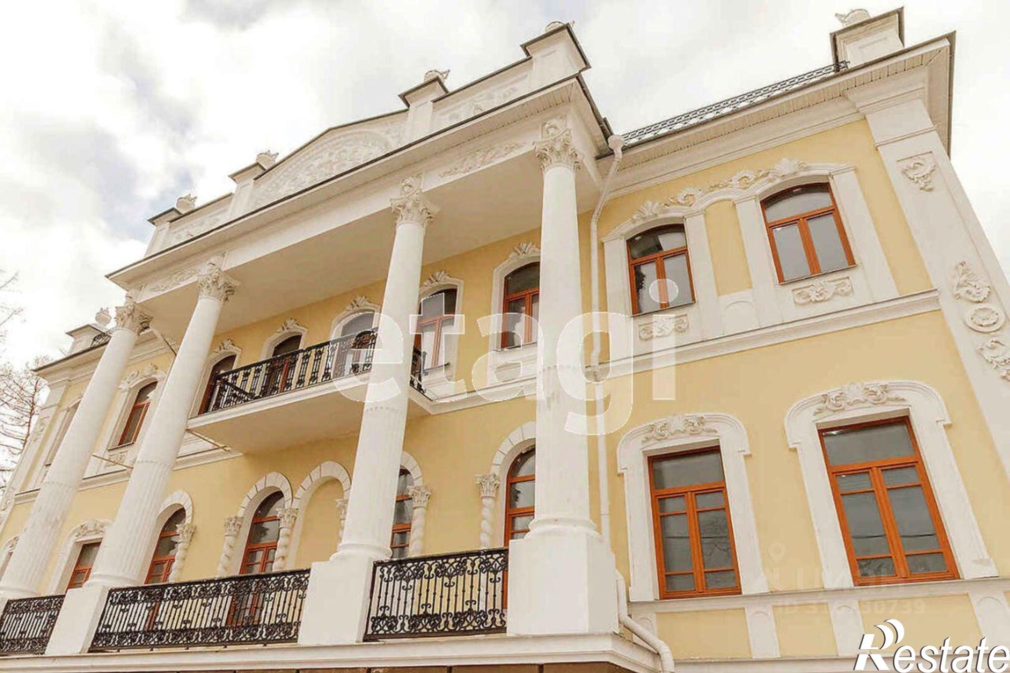 Купить офис, помещение под офис за 330 003 000 рублей