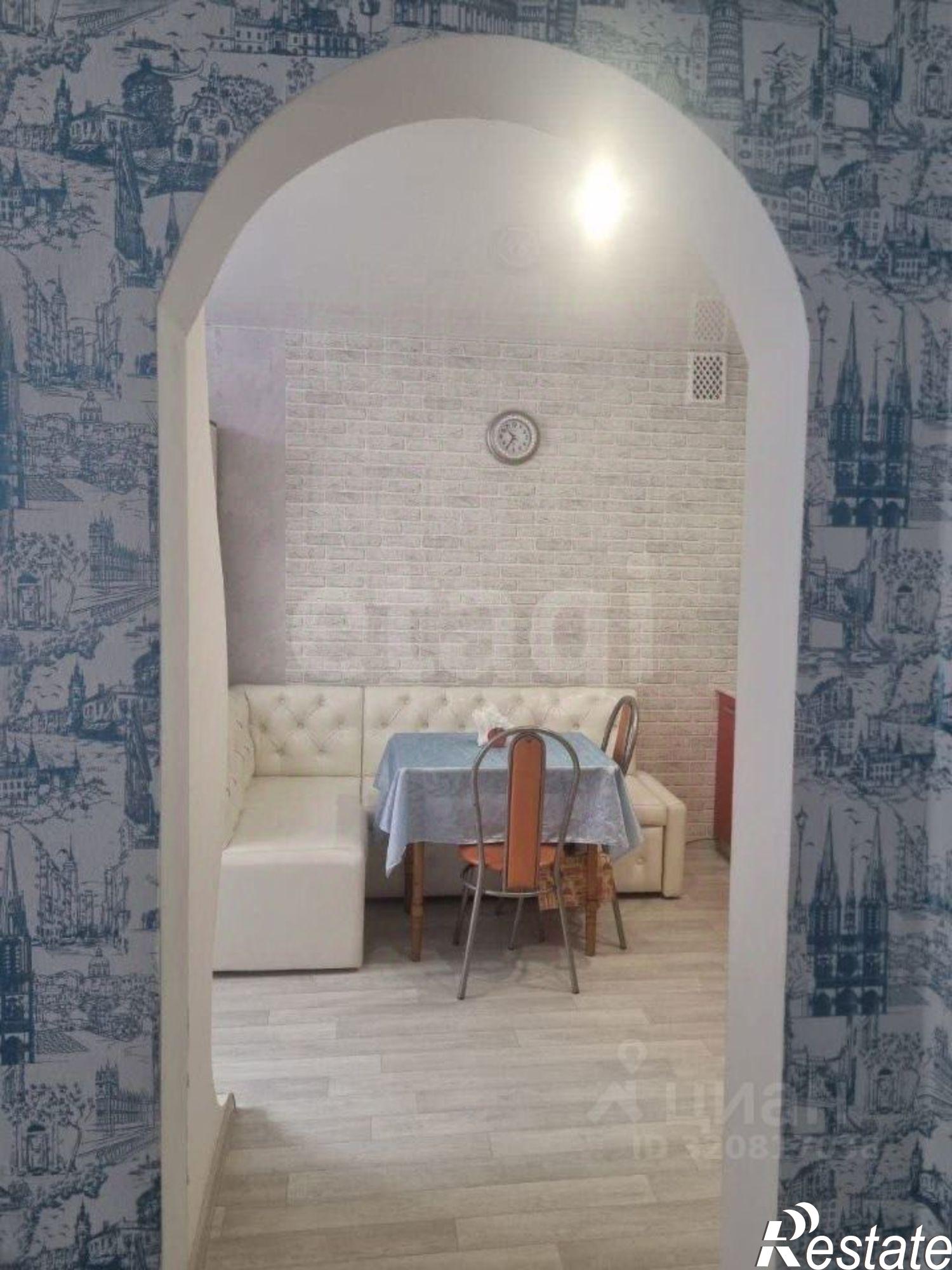 Купить комнату за 2 400 000 рублей