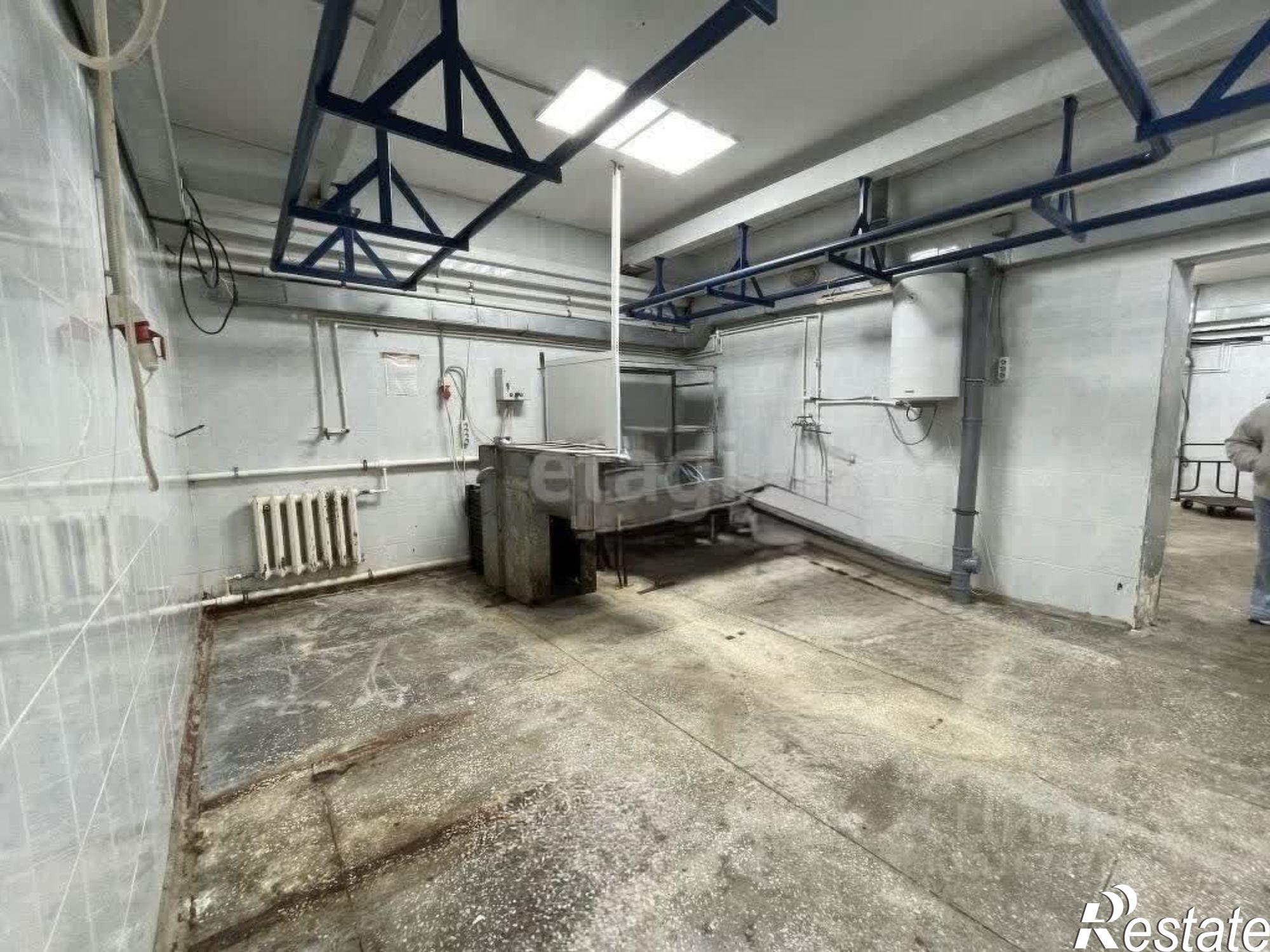 Купить складское помещение за 53 001 900 рублей