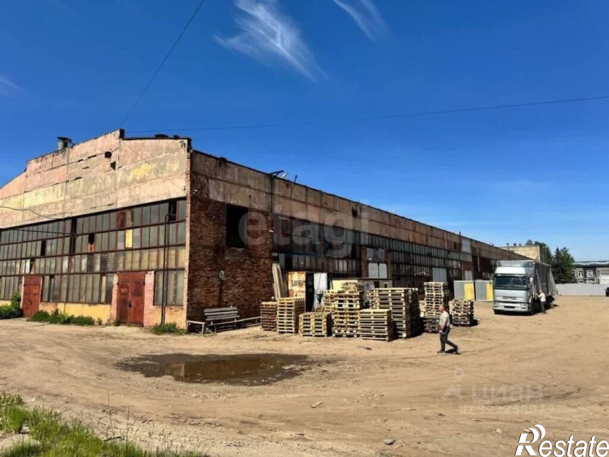 Купить складское помещение за 230 004 000 рублей