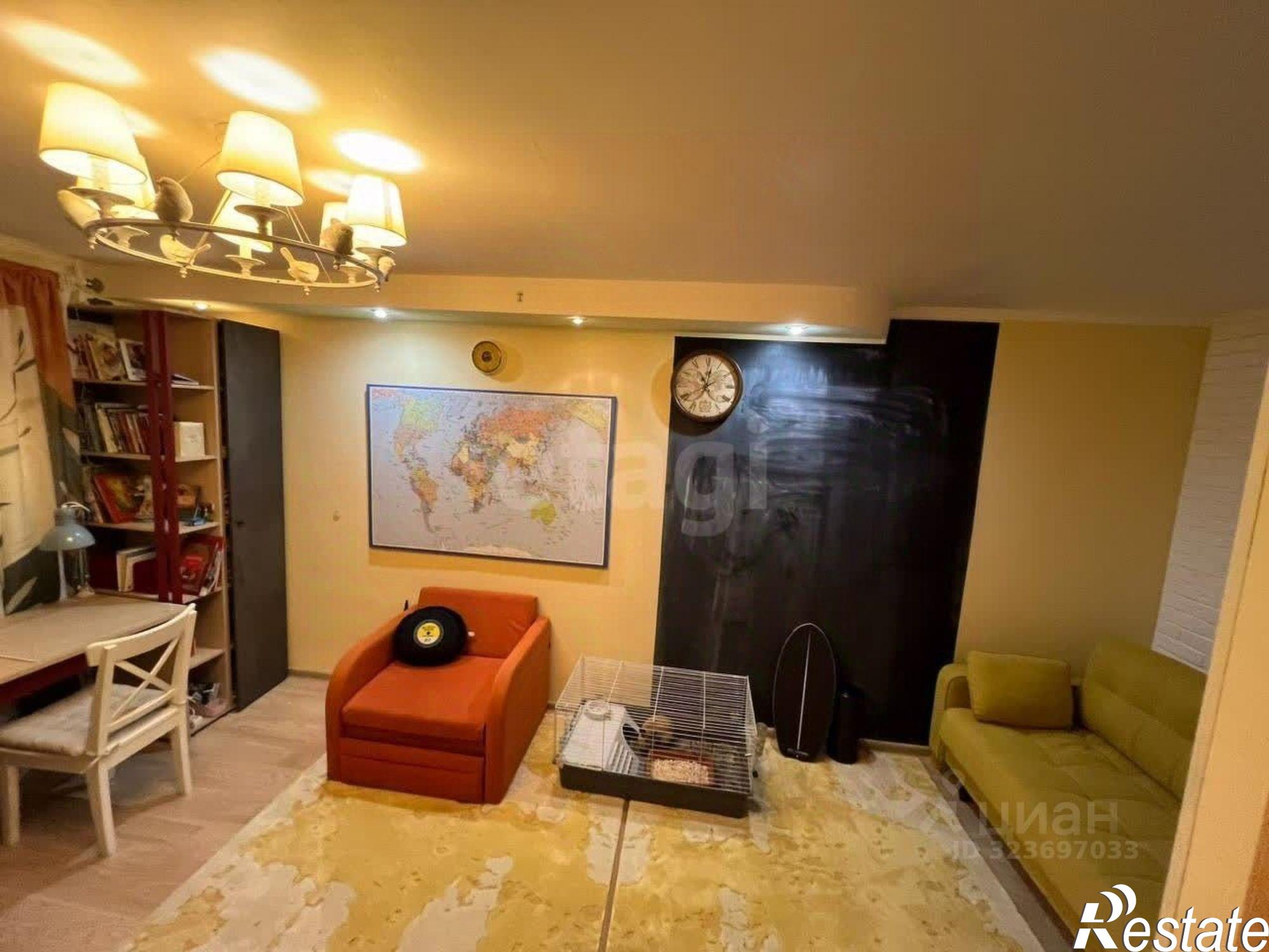 Купить квартиру за 10 490 000 рублей