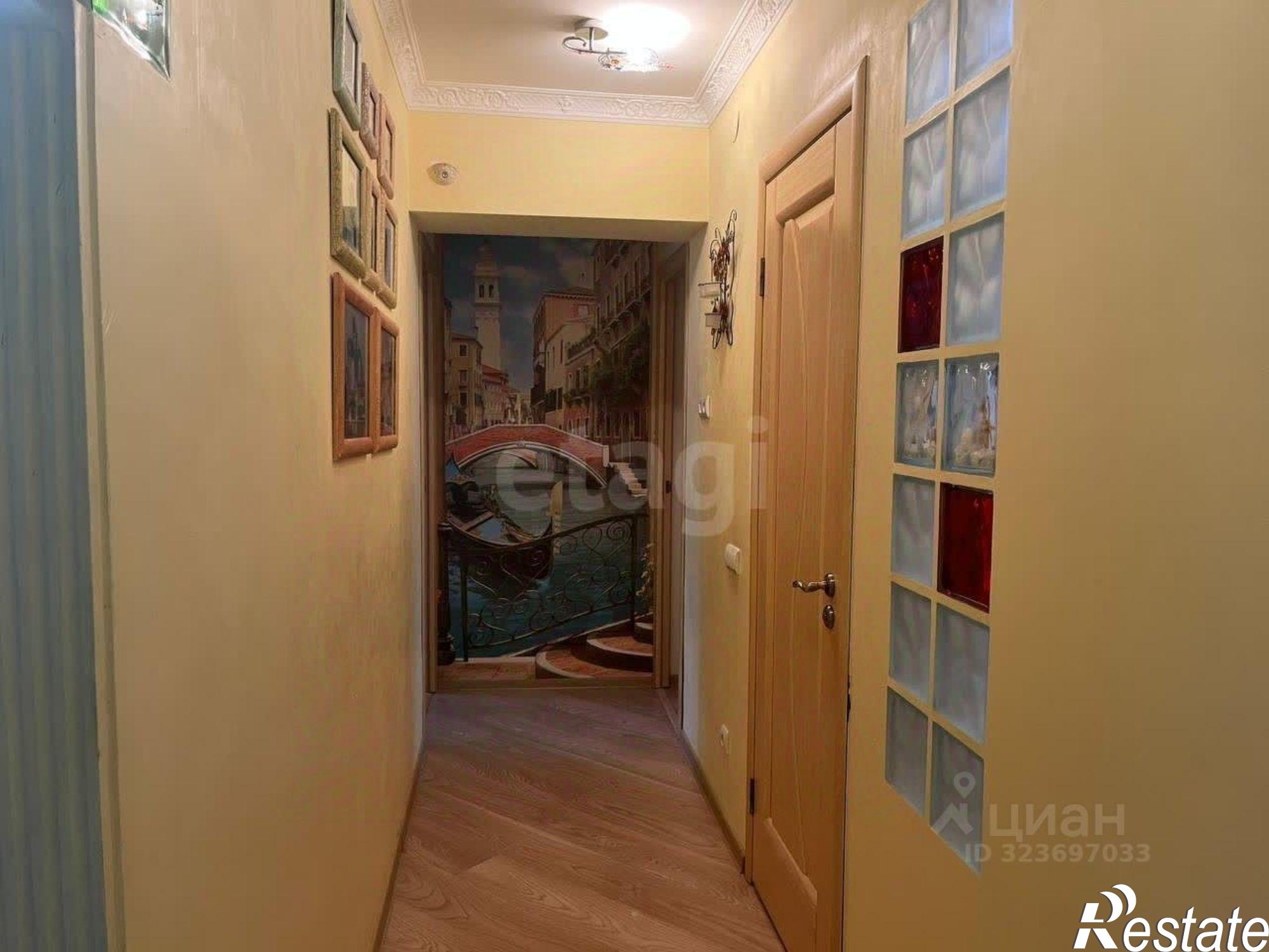 Купить квартиру за 10 490 000 рублей