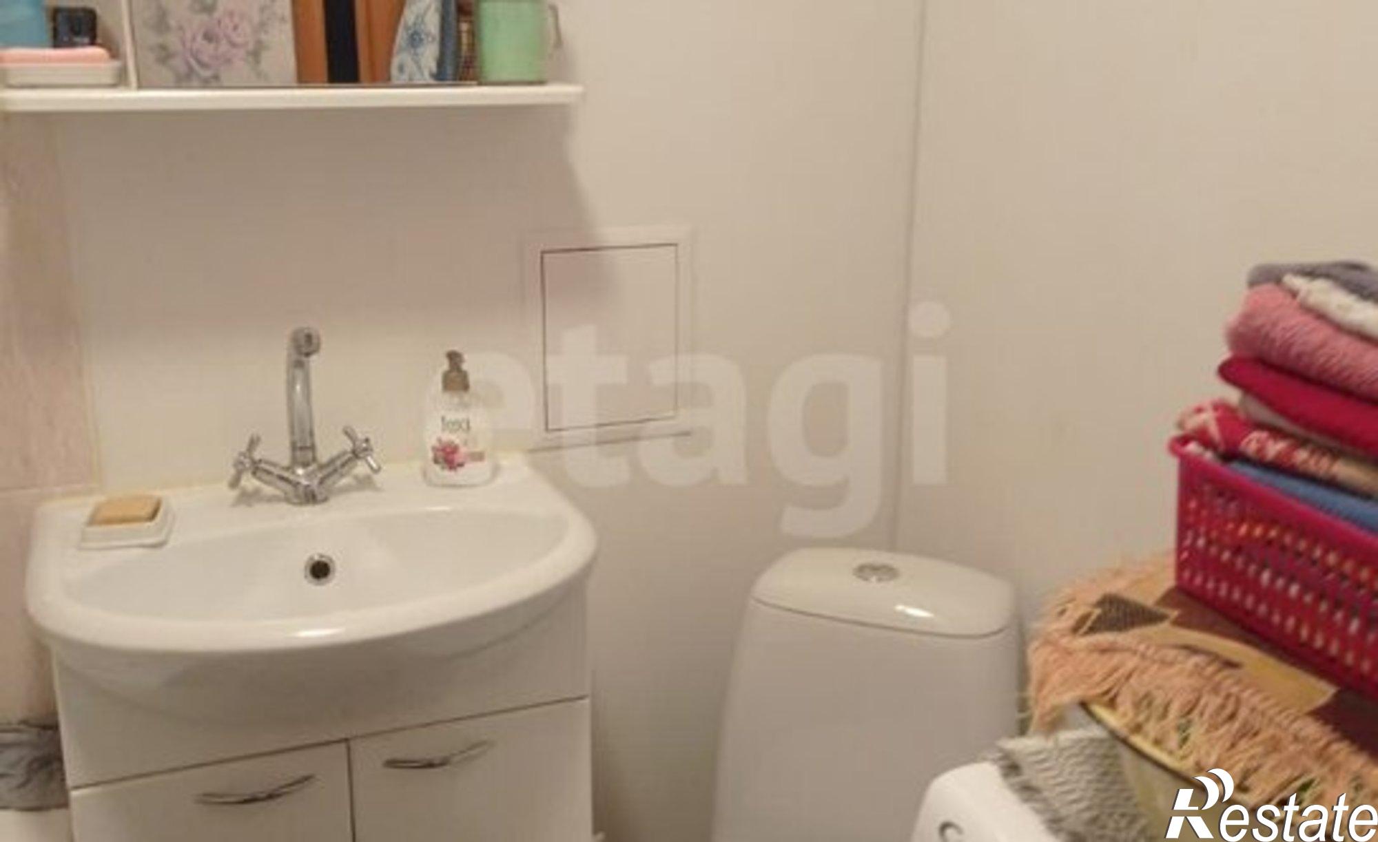 Купить квартиру за 2 500 000 рублей на Ярославль, улица Урицкого, 63