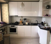 2-комн, 44кв м, этаж 1/5 б-р Победы, 34