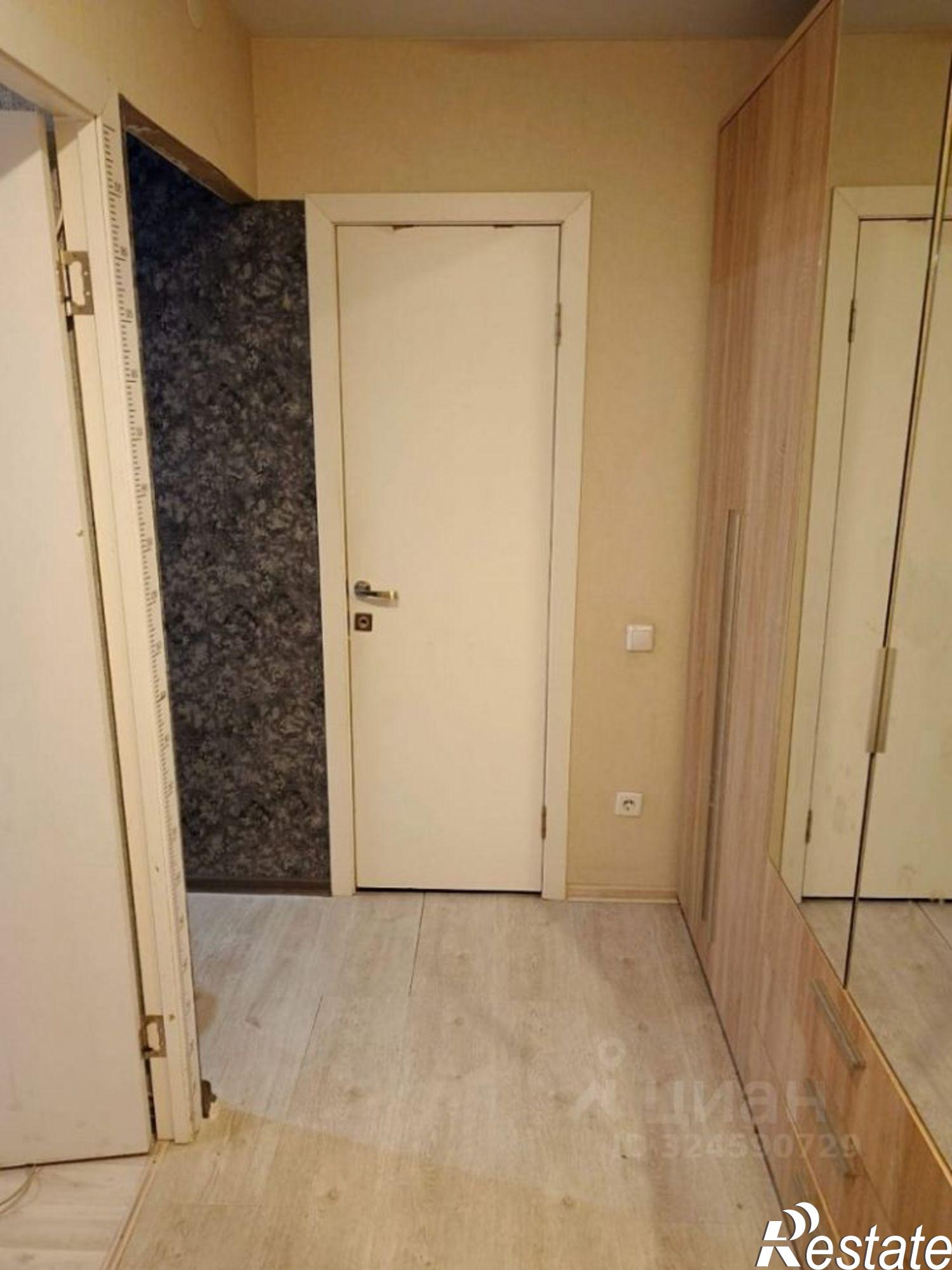 Сдать квартиру за 25 000 рублей на Ярославль, улица Короленко, 3к2