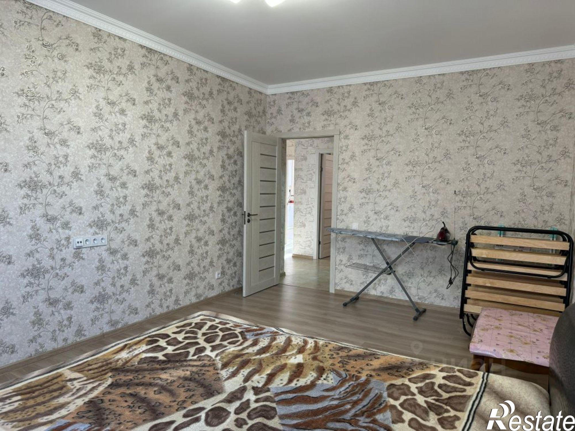 Сдать квартиру за 50 000 рублей на Ярославль, Чернопрудная улица, 15