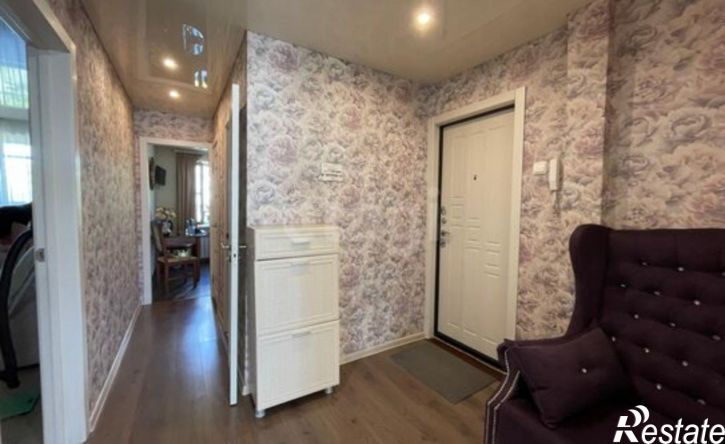 3-комн квартира ул Дементьева, 20,  д. 20