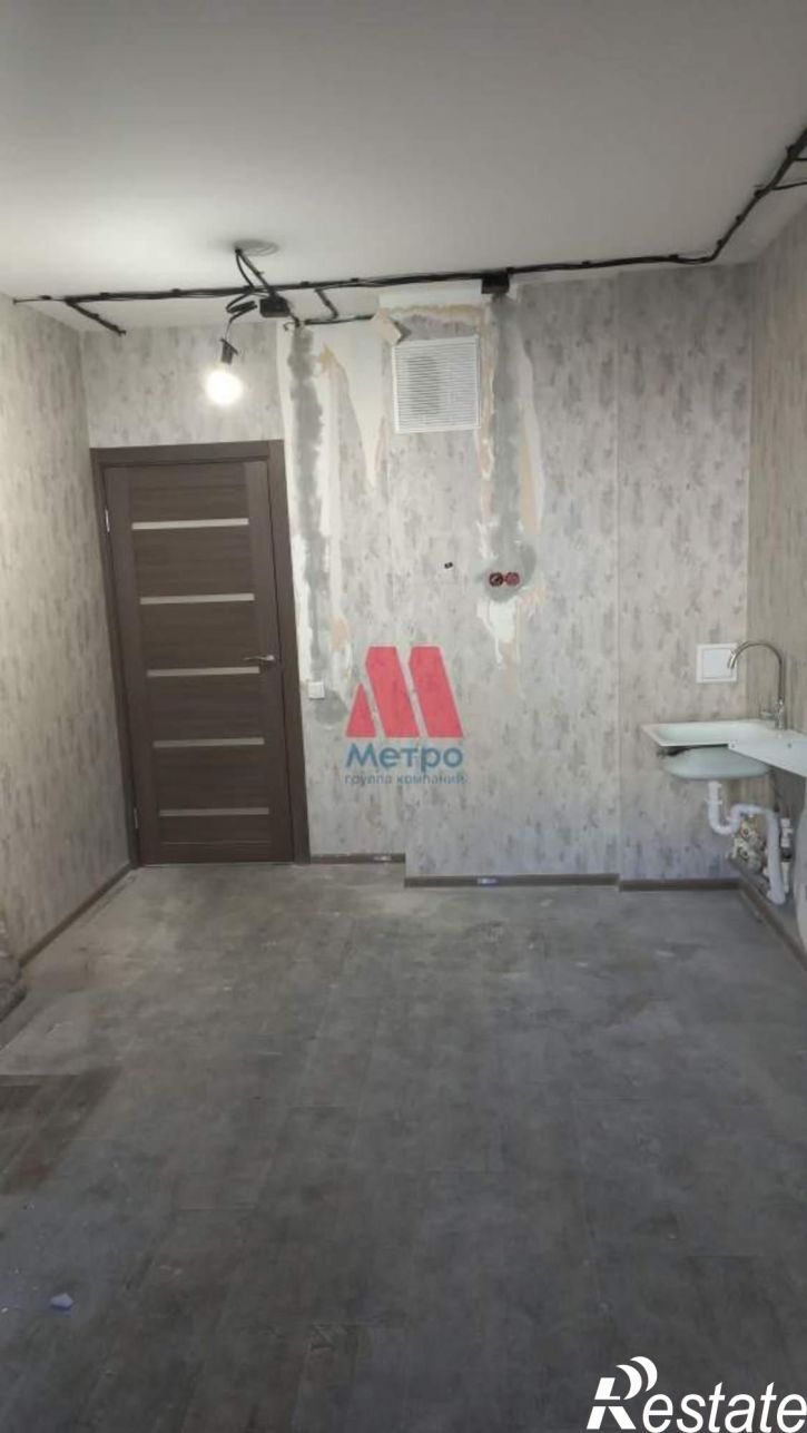 3-комн квартира Светлояр квартал, д.1к4