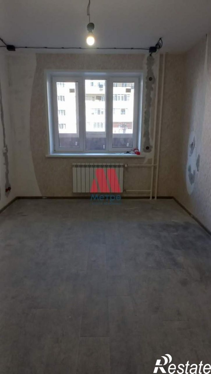 3-комн квартира Светлояр квартал, д.1к4