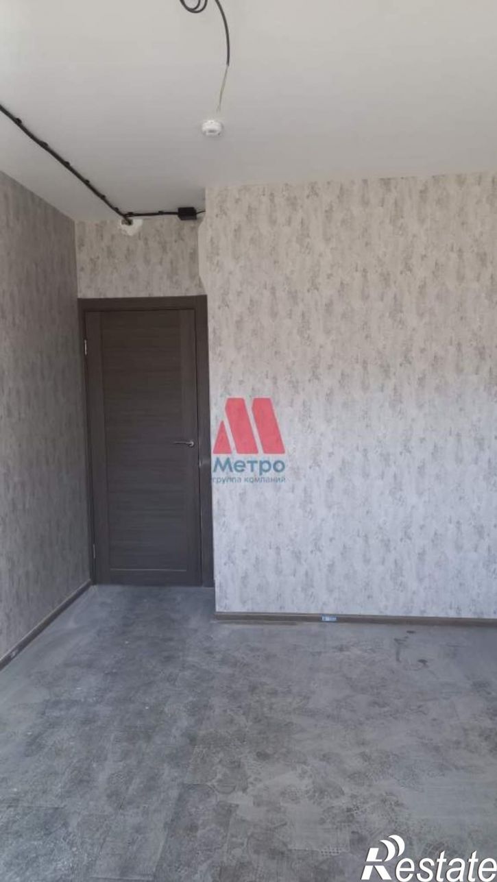 3-комн квартира Светлояр квартал, д.1к4