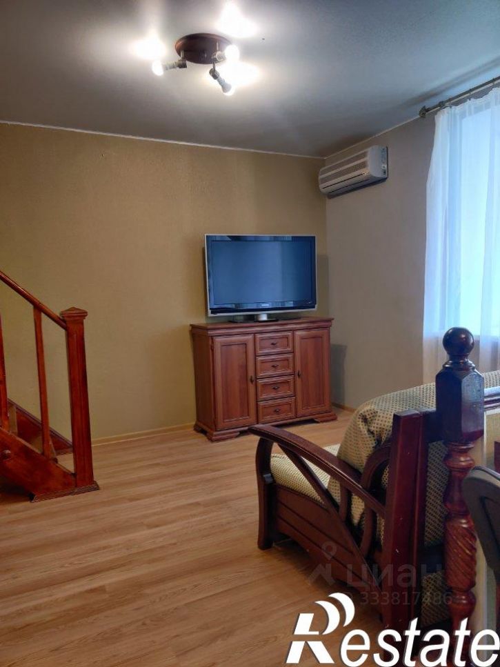 3-комн квартира улица Ньютона, 16,  д. 16