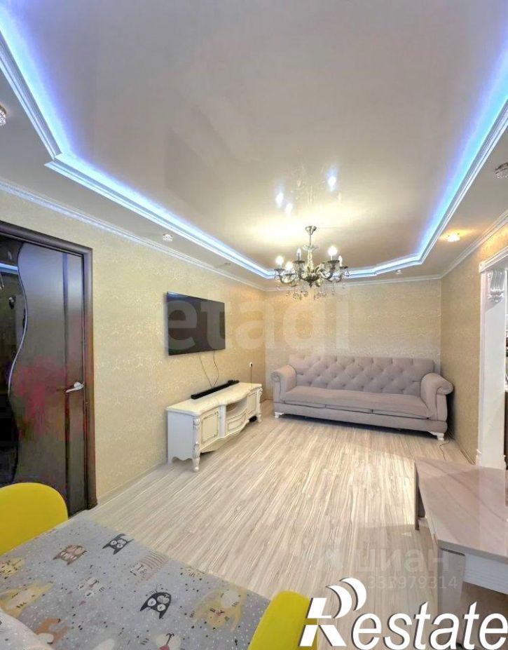 3-комн квартира улица Громова, 52 к2,  д. 52 к2