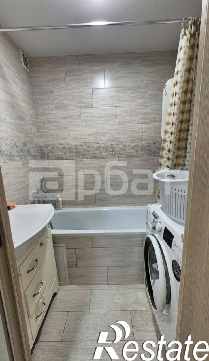 2-комн квартира улица Труфанова, 21 к2,  д. 21 к2