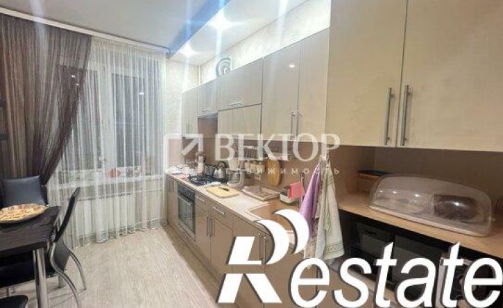 3-комн квартира улица Ползунова, 11А,  д. 11А